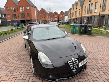 Used Alfa Romeo Giulietta 2011 for sale - 77635286: Photo