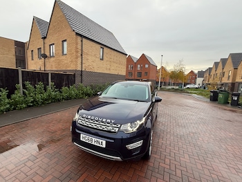 Used Land Rover Discovery Sport 2018 for sale - 77015205: Photo