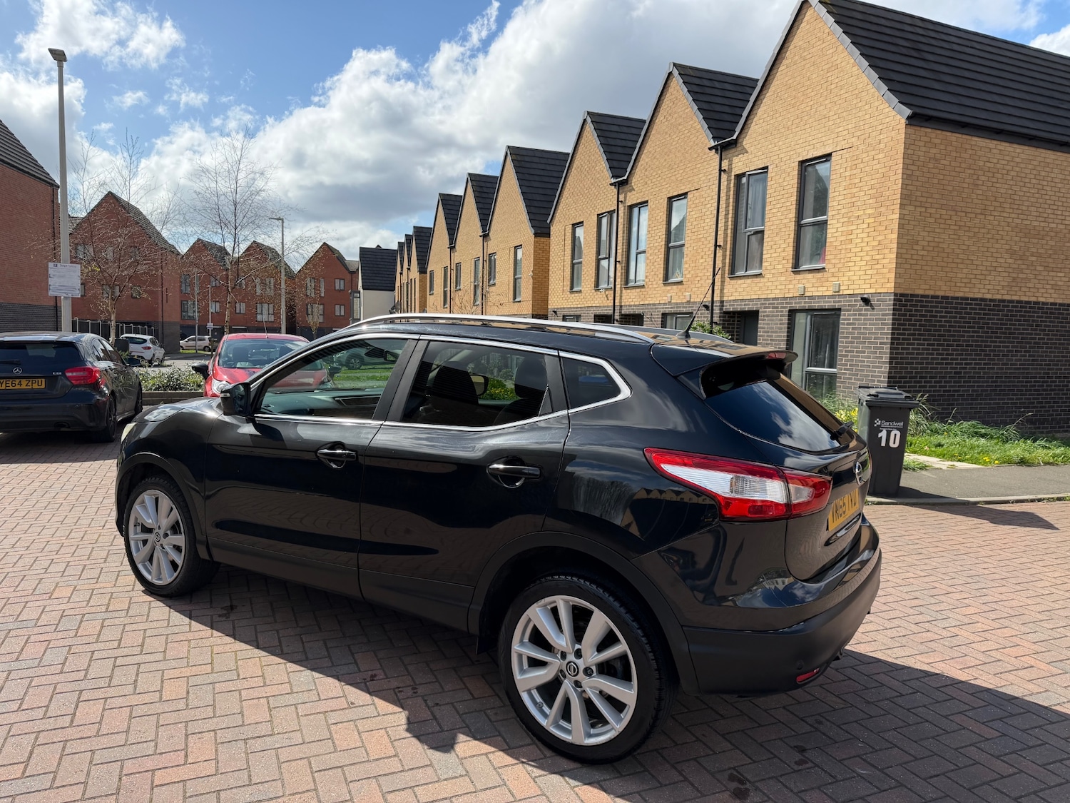 Used Nissan Qashqai 2015 for sale - 78134798: Photo 2