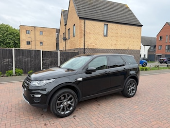 Used Land Rover Discovery Sport 2019 for sale - 78674486: Photo