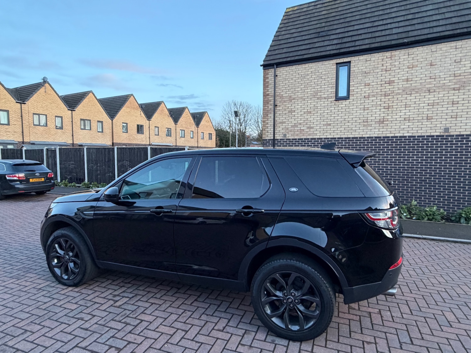 Used Land Rover Discovery Sport 2019 for sale - 77354979: Photo 5