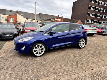 Used Ford Fiesta 2017 for sale - 79115593: Photo