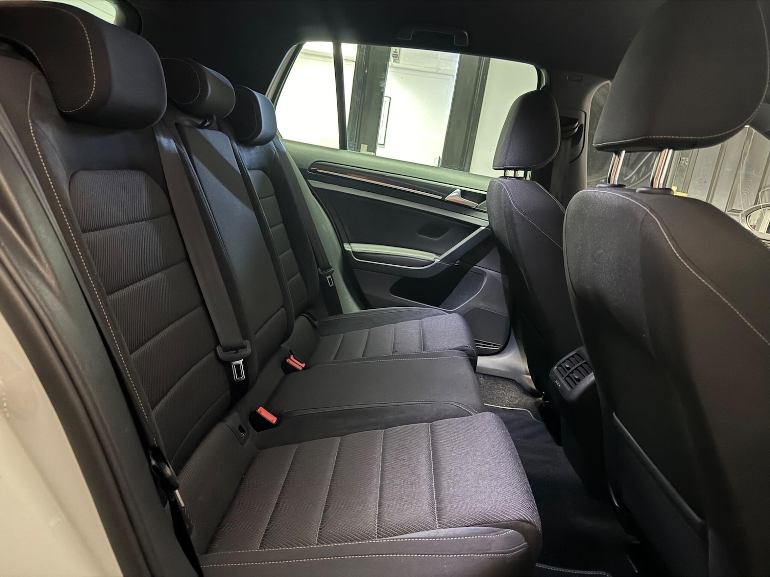 Used Volkswagen Golf 2019 for sale - 76728870: Photo 30