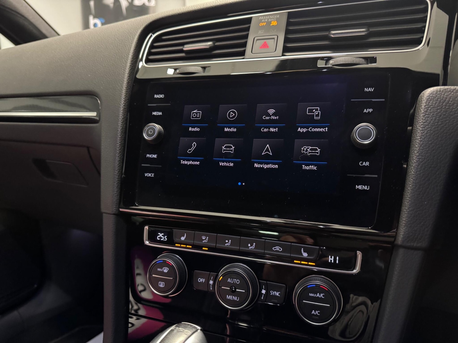 Used Volkswagen Golf 2019 for sale - 76728870: Photo 49