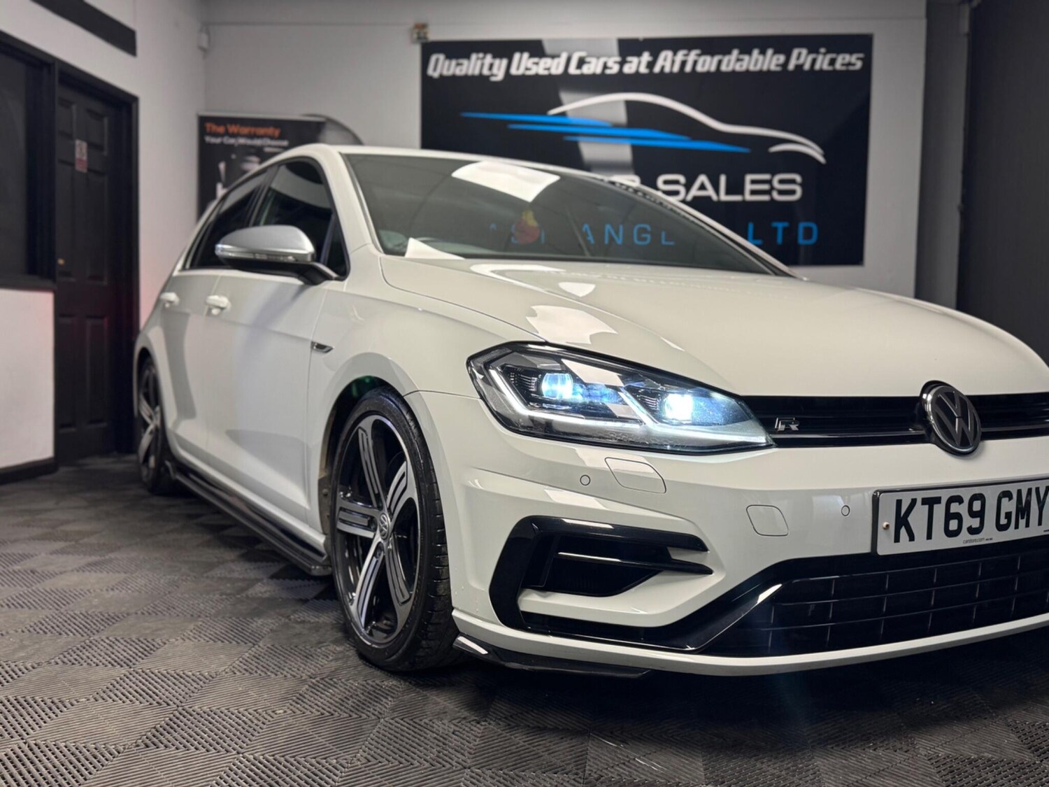 Used Volkswagen Golf 2019 for sale - 76728870: Photo 5