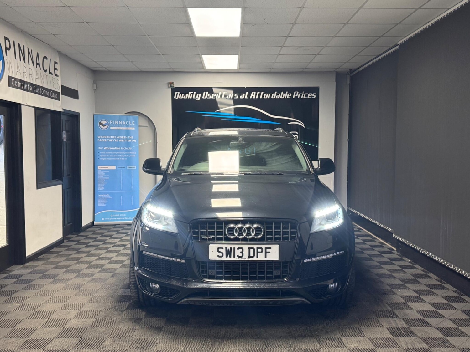 Used Audi Q7 2013 for sale - 76936577: Photo 2