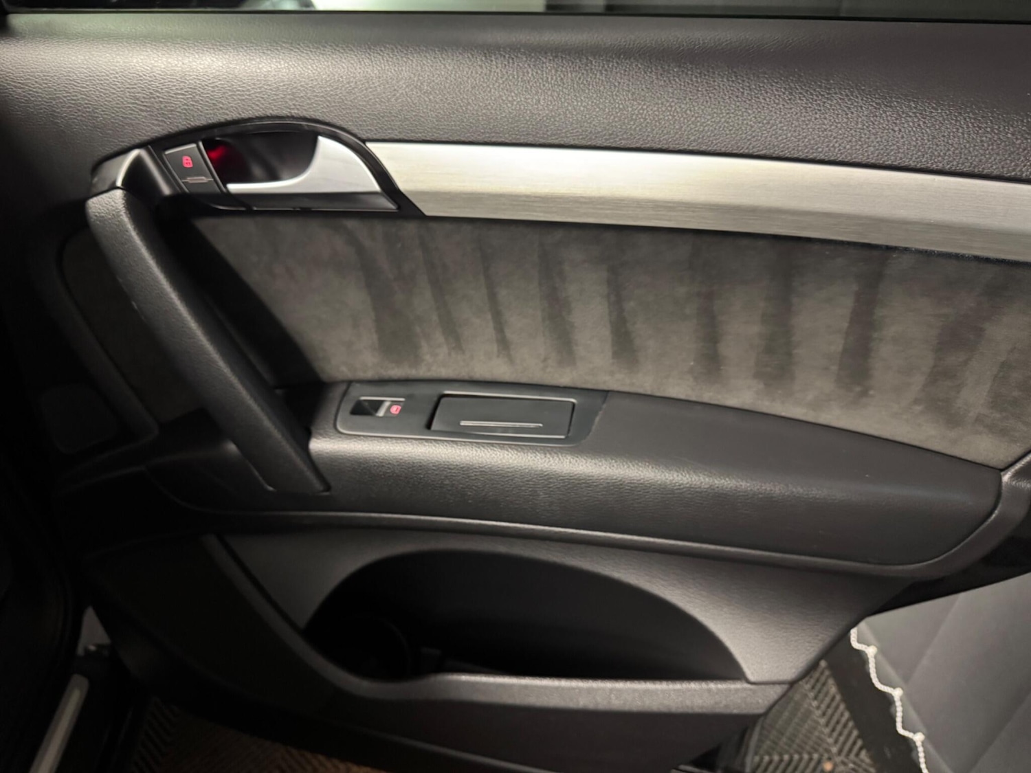 Used Audi Q7 2013 for sale - 76936577: Photo 21