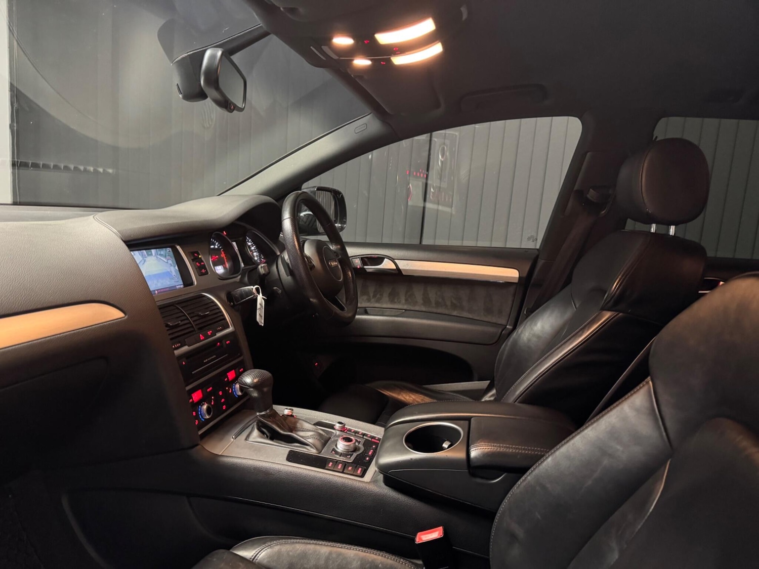 Used Audi Q7 2013 for sale - 76936577: Photo 28