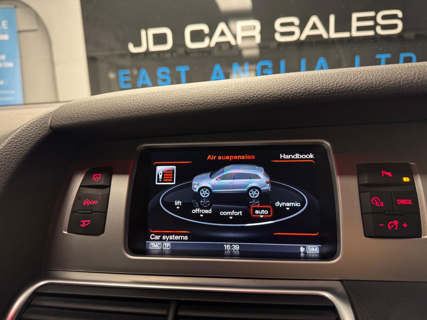 Used Audi Q7 2013 for sale - 76936577: Photo 38