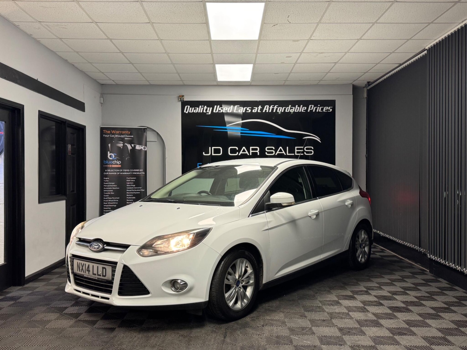 Used Ford Focus for sale - 76727430: Photo 6