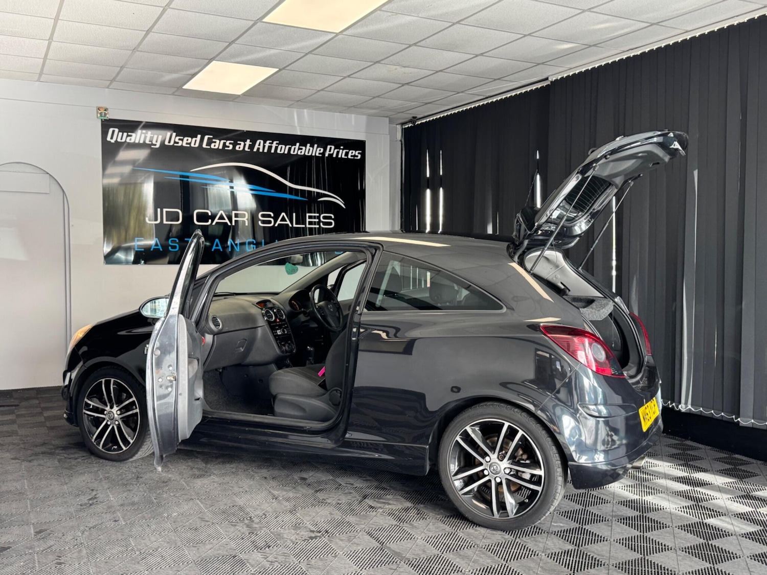 Used Vauxhall Corsa 2014 for sale - 76380807: Photo 10