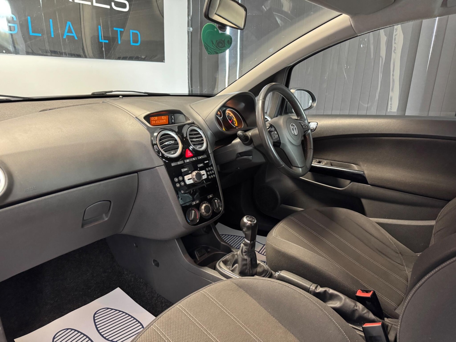 Used Vauxhall Corsa 2014 for sale - 76380807: Photo 22