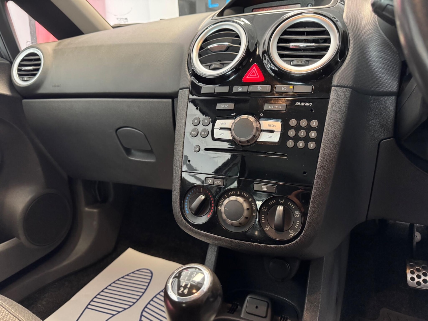 Used Vauxhall Corsa 2014 for sale - 76380807: Photo 28