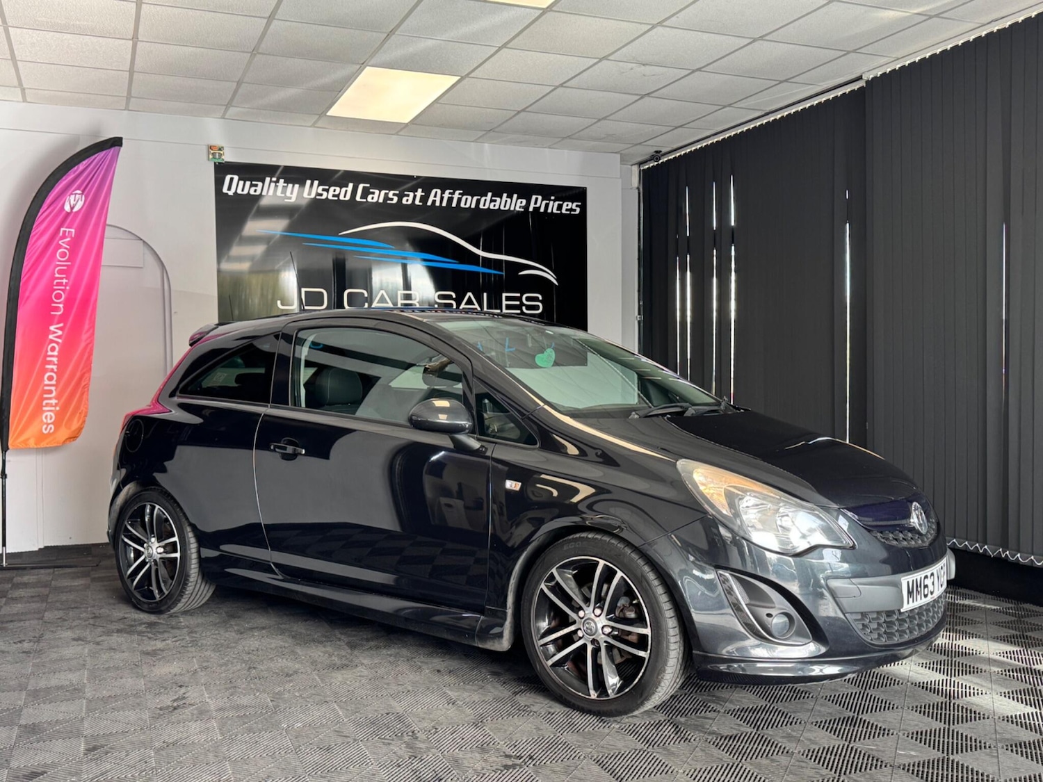 Used Vauxhall Corsa 2014 for sale - 76380807: Photo 4