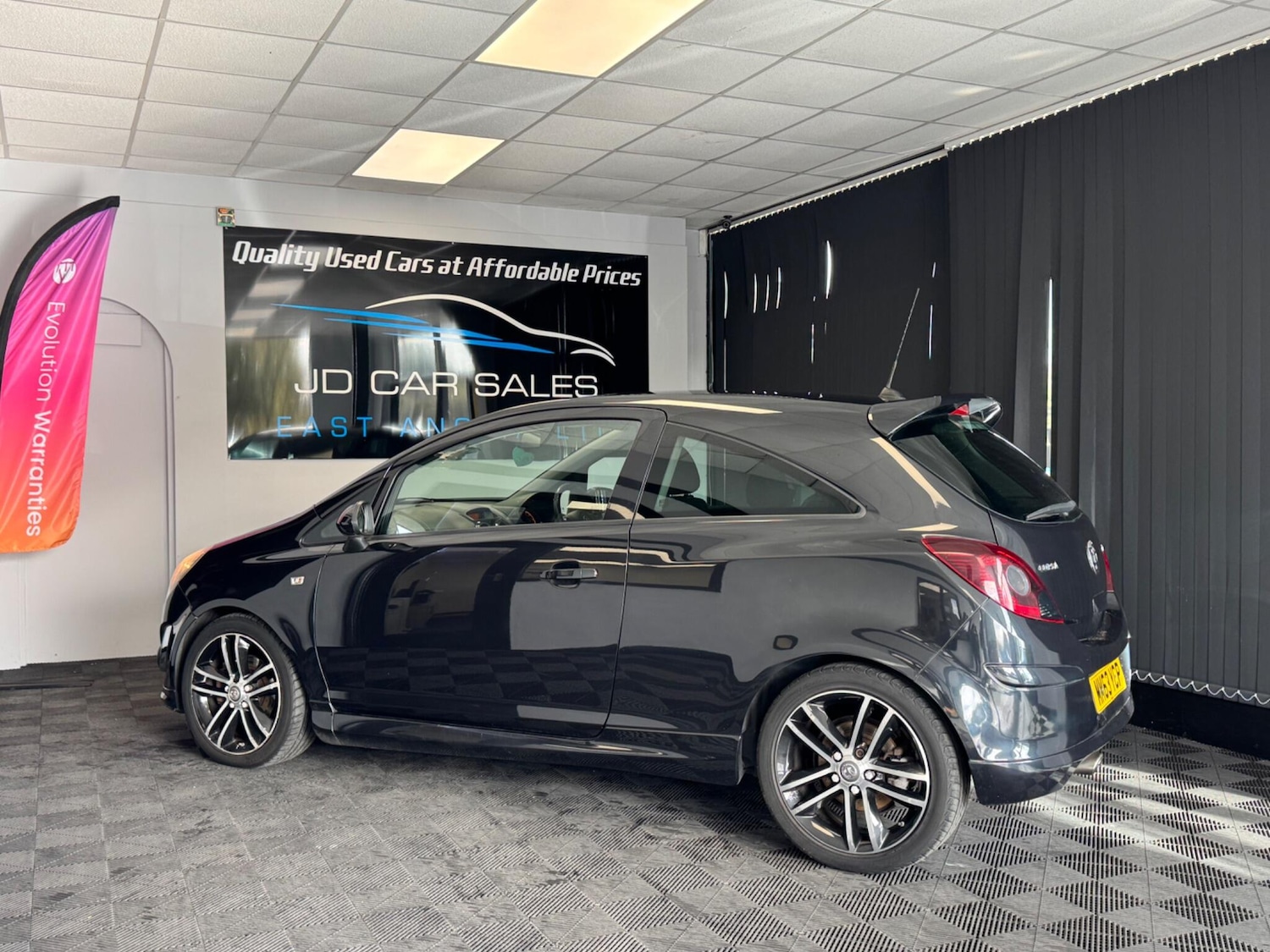 Used Vauxhall Corsa 2014 for sale - 76380807: Photo 8