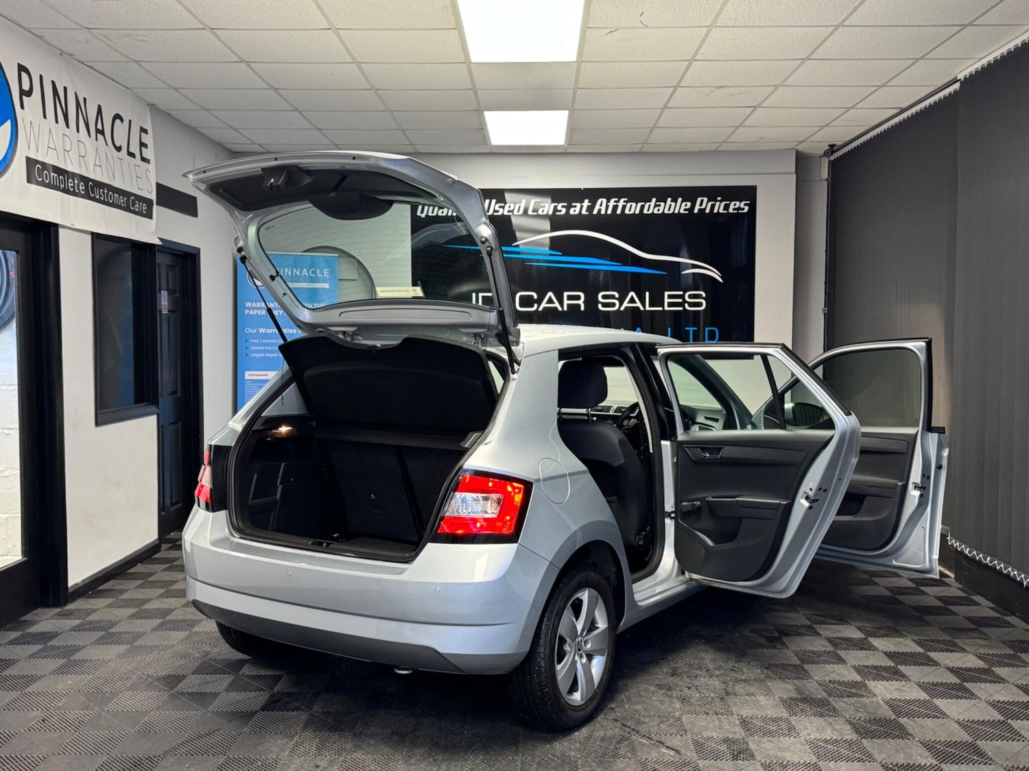 Used Skoda Fabia 2016 for sale - 76975984: Photo 15