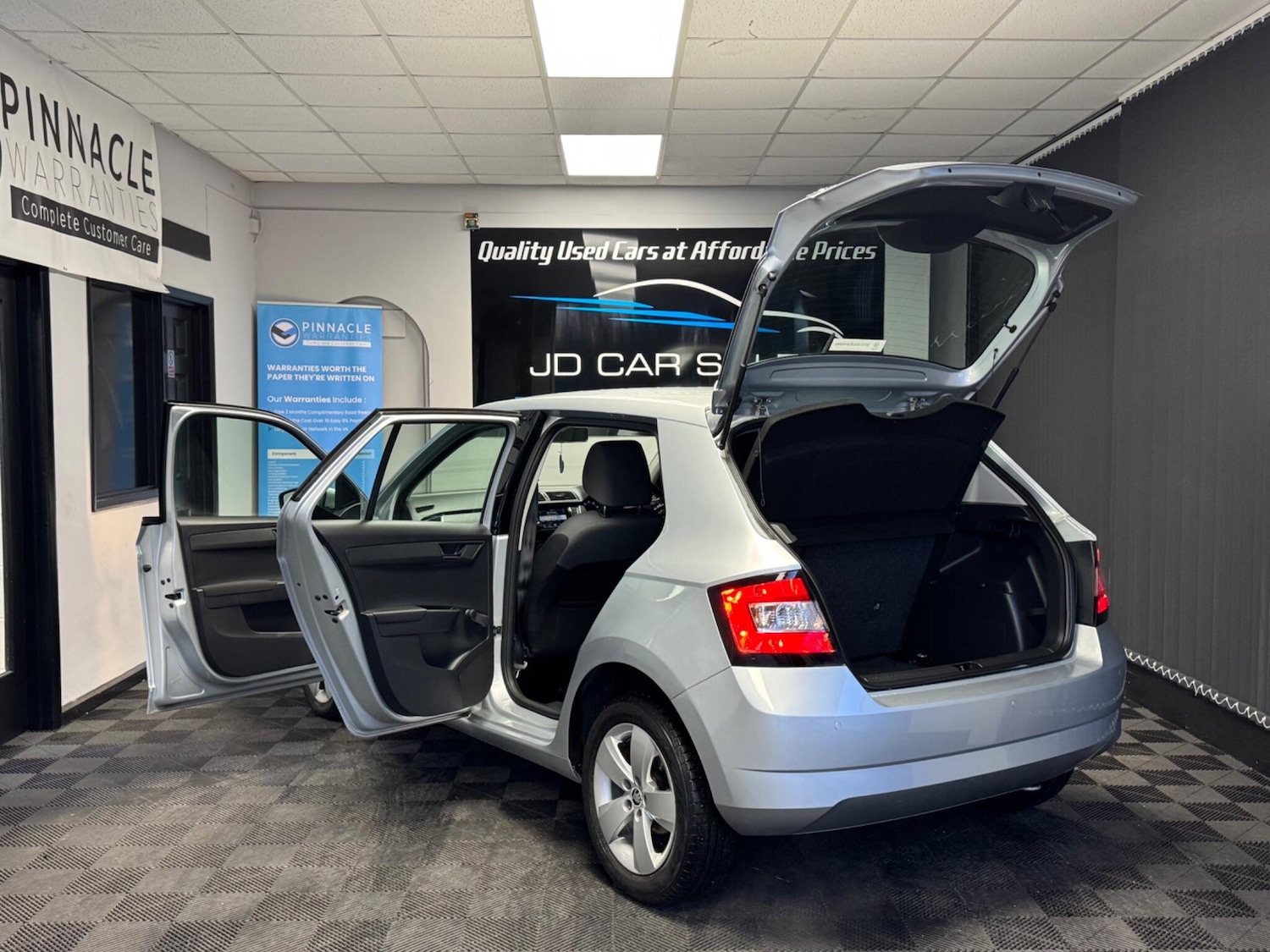 Used Skoda Fabia 2016 for sale - 76975984: Photo 9