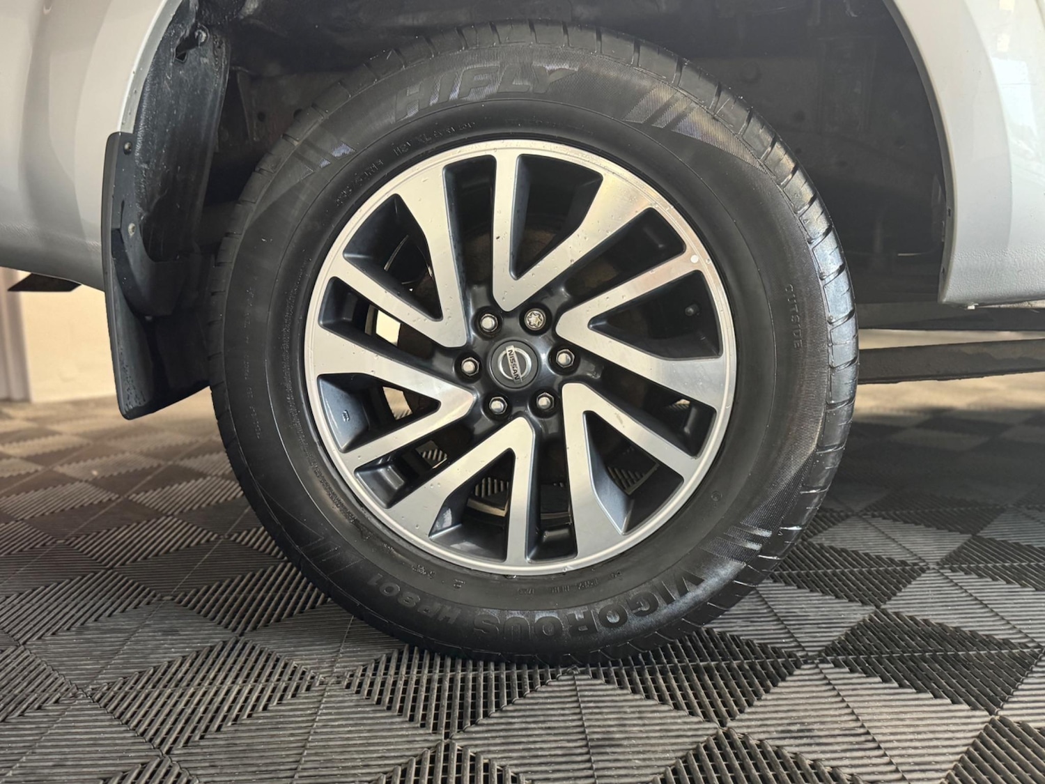 Used Nissan Navara 2018 for sale - 76988018: Photo 16