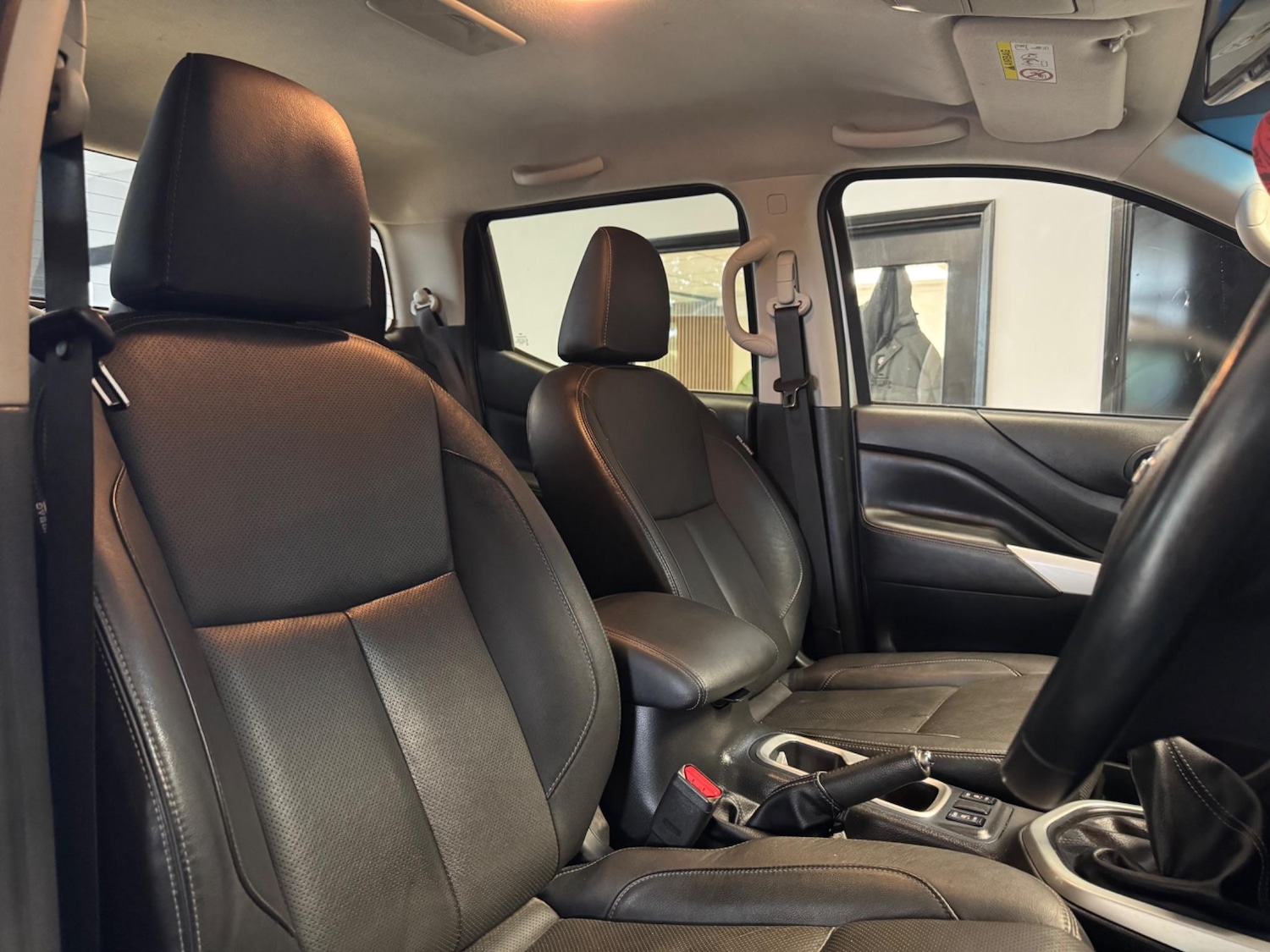 Used Nissan Navara 2018 for sale - 76988018: Photo 19