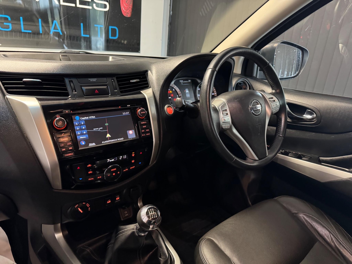 Used Nissan Navara 2018 for sale - 76988018: Photo 28