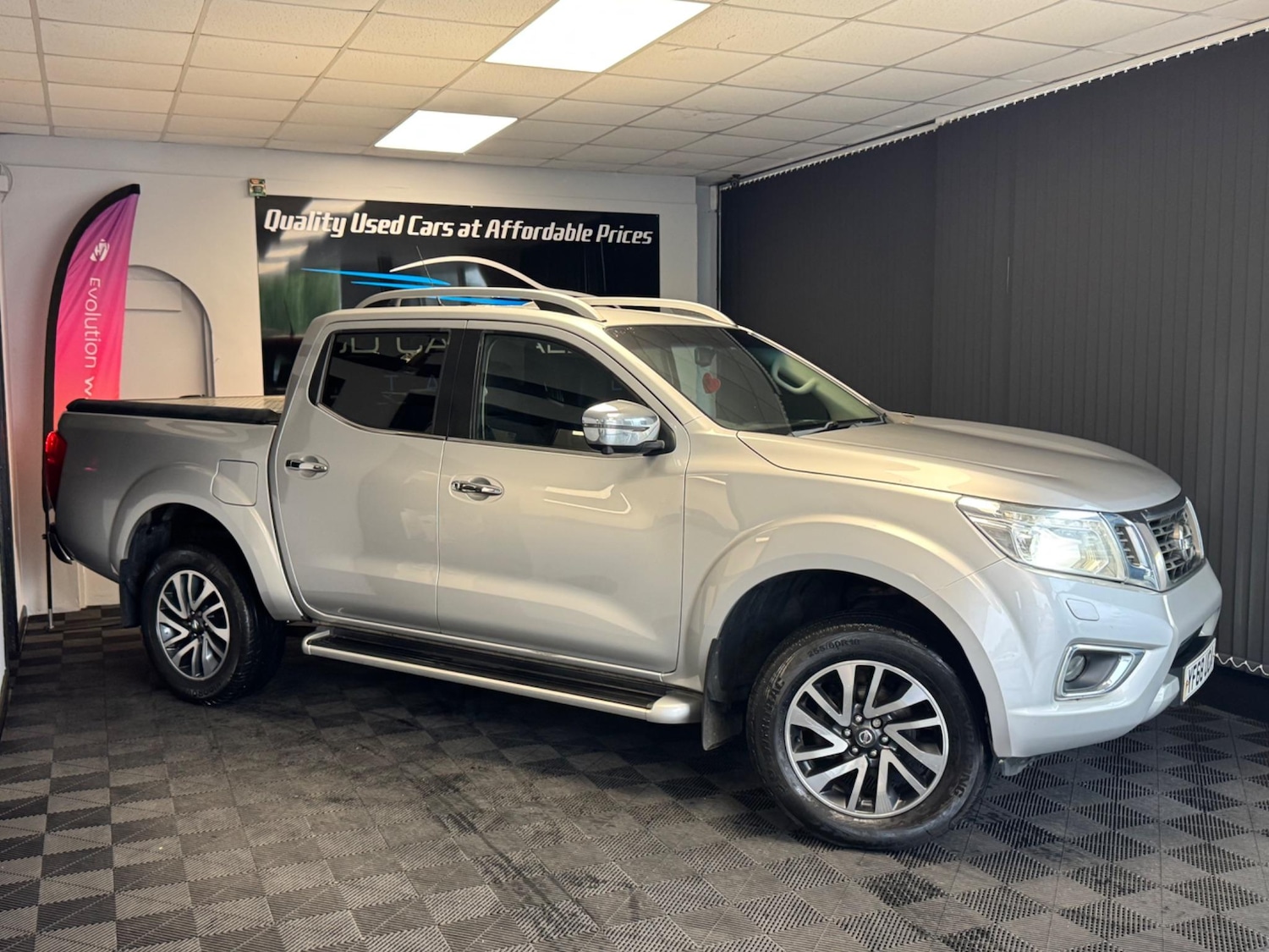 Used Nissan Navara 2018 for sale - 76988018: Photo 4