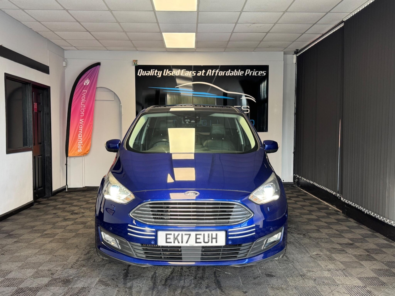 Used Ford Grand C-Max 2017 for sale - 76337712: Photo 2
