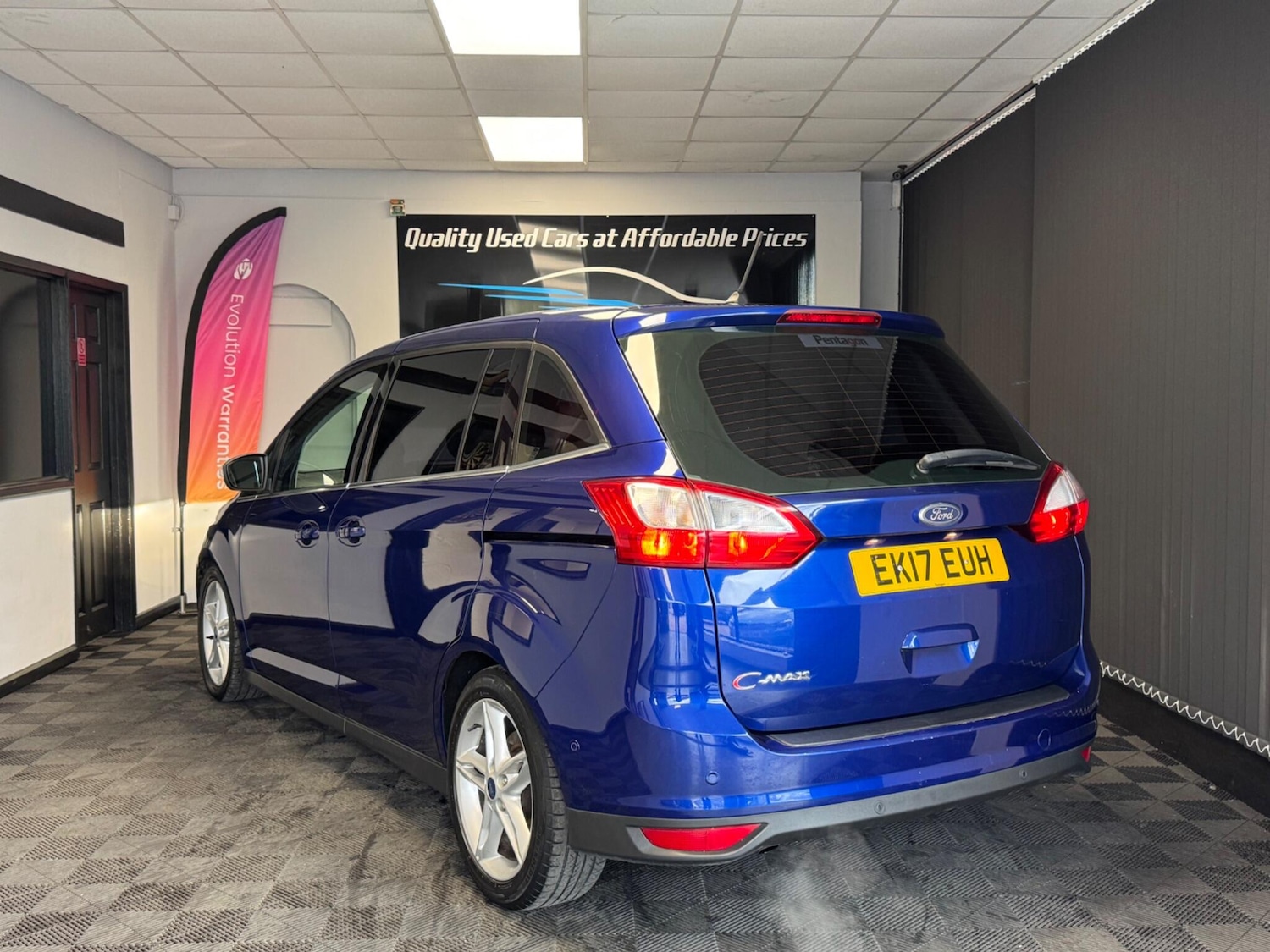 Used Ford Grand C-Max 2017 for sale - 76337712: Photo 3