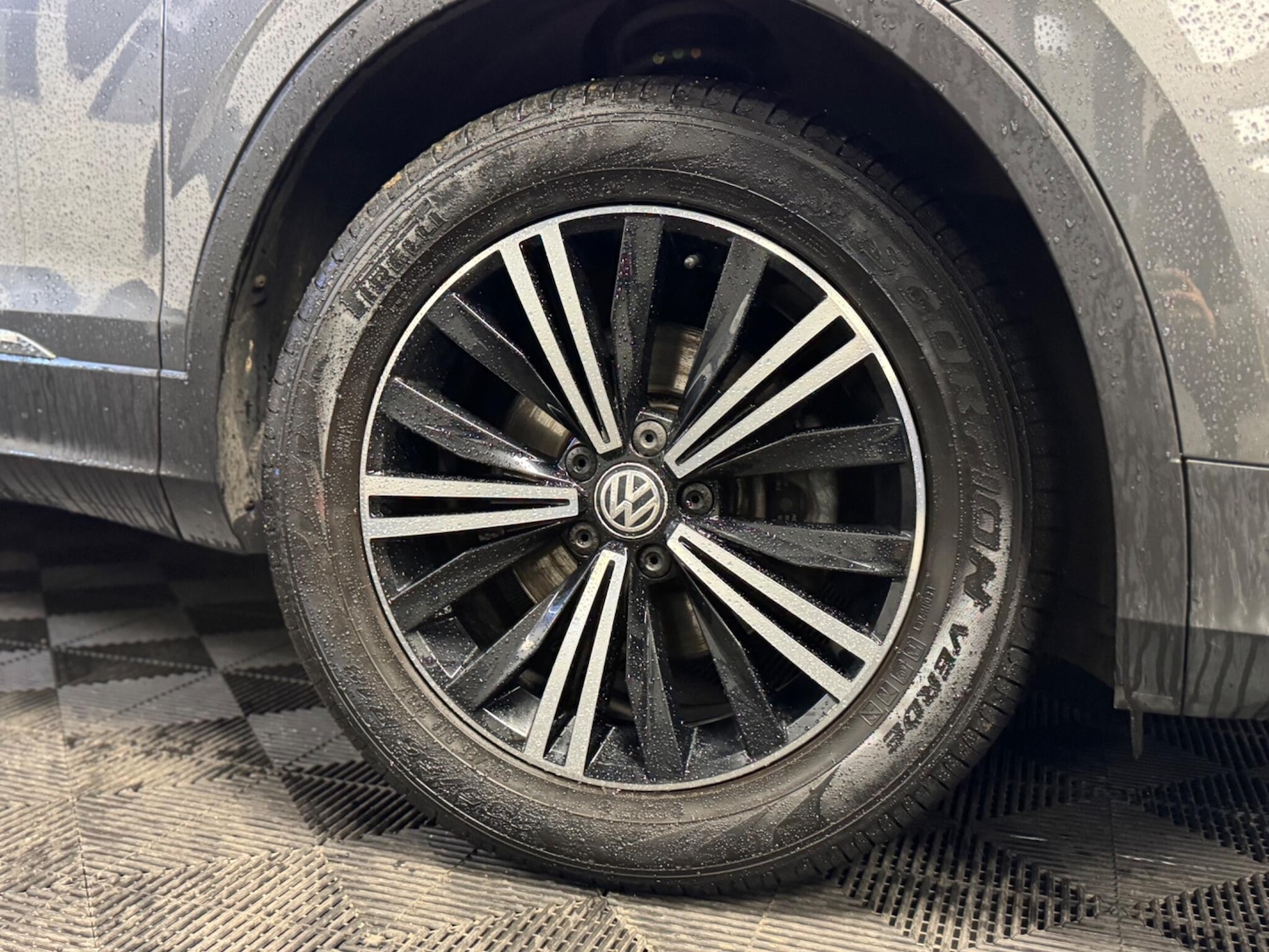 Used Volkswagen Tiguan 2017 for sale - 77624897: Photo 14