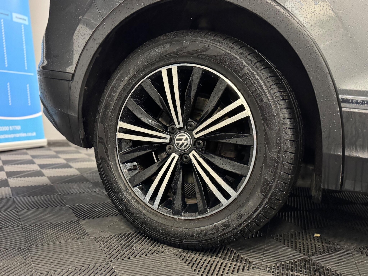 Used Volkswagen Tiguan 2017 for sale - 77624897: Photo 15