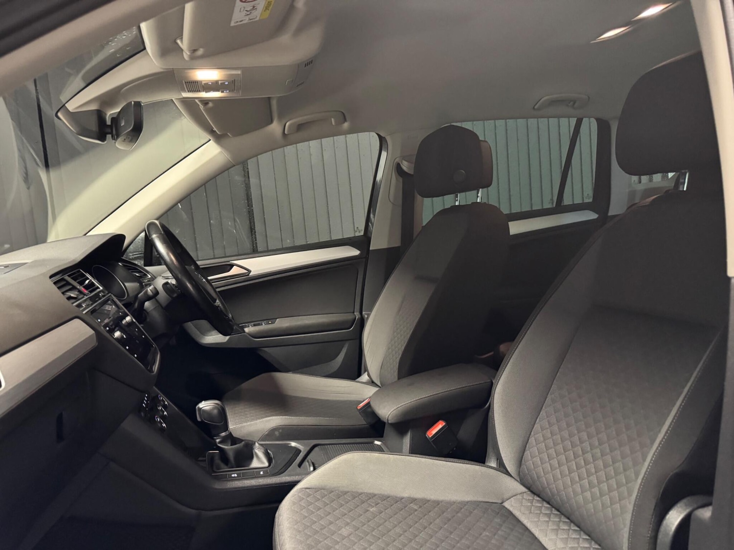 Used Volkswagen Tiguan 2017 for sale - 77624897: Photo 22