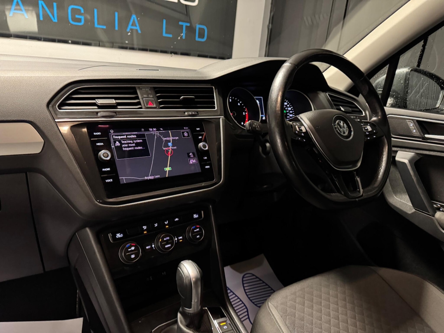 Used Volkswagen Tiguan 2017 for sale - 77624897: Photo 25