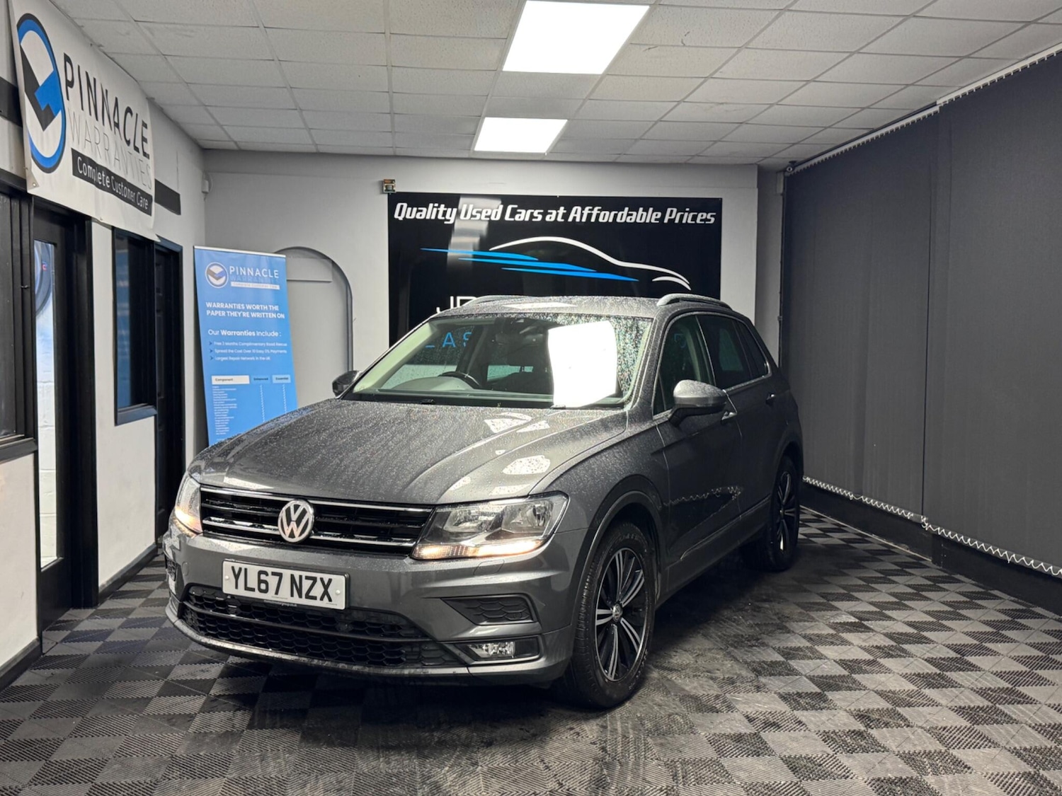 Used Volkswagen Tiguan 2017 for sale - 77624897: Photo 6