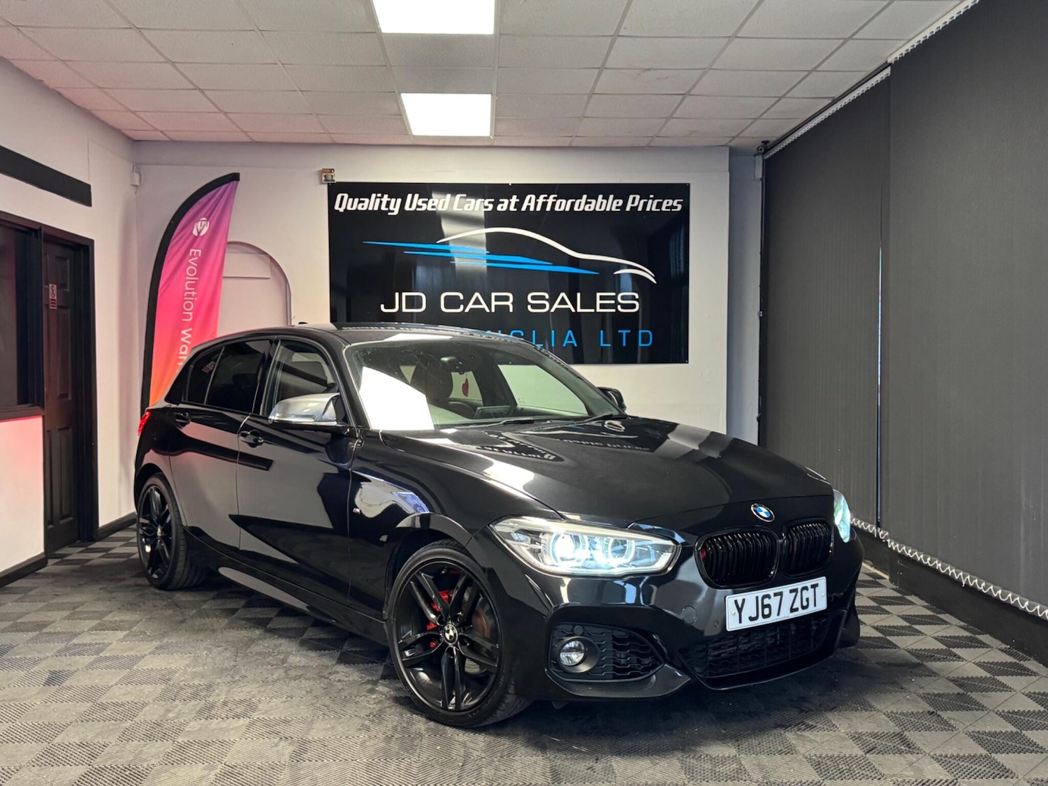 Used BMW 1 Series 2017 for sale - 76592880: Photo 1