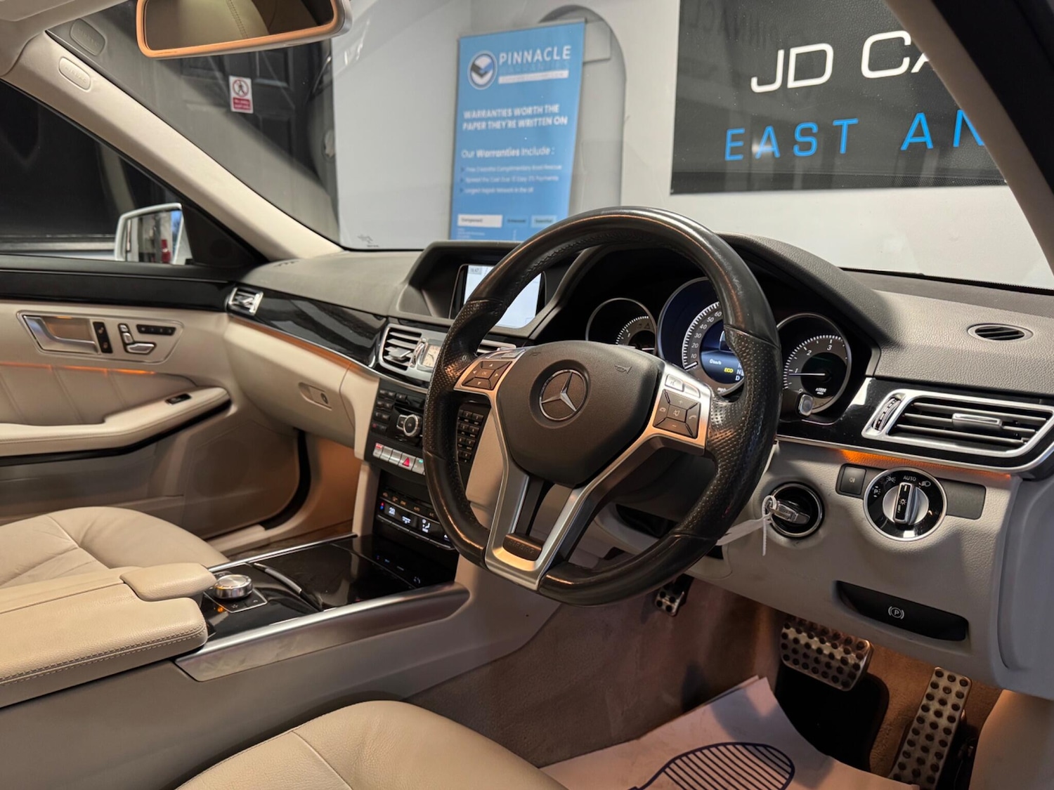 Used Mercedes-Benz E Class 2014 for sale - 77060386: Photo 18