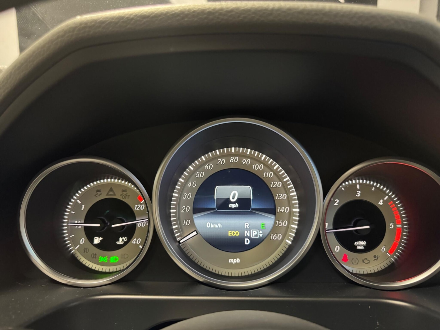 Used Mercedes-Benz E Class 2014 for sale - 77060386: Photo 40