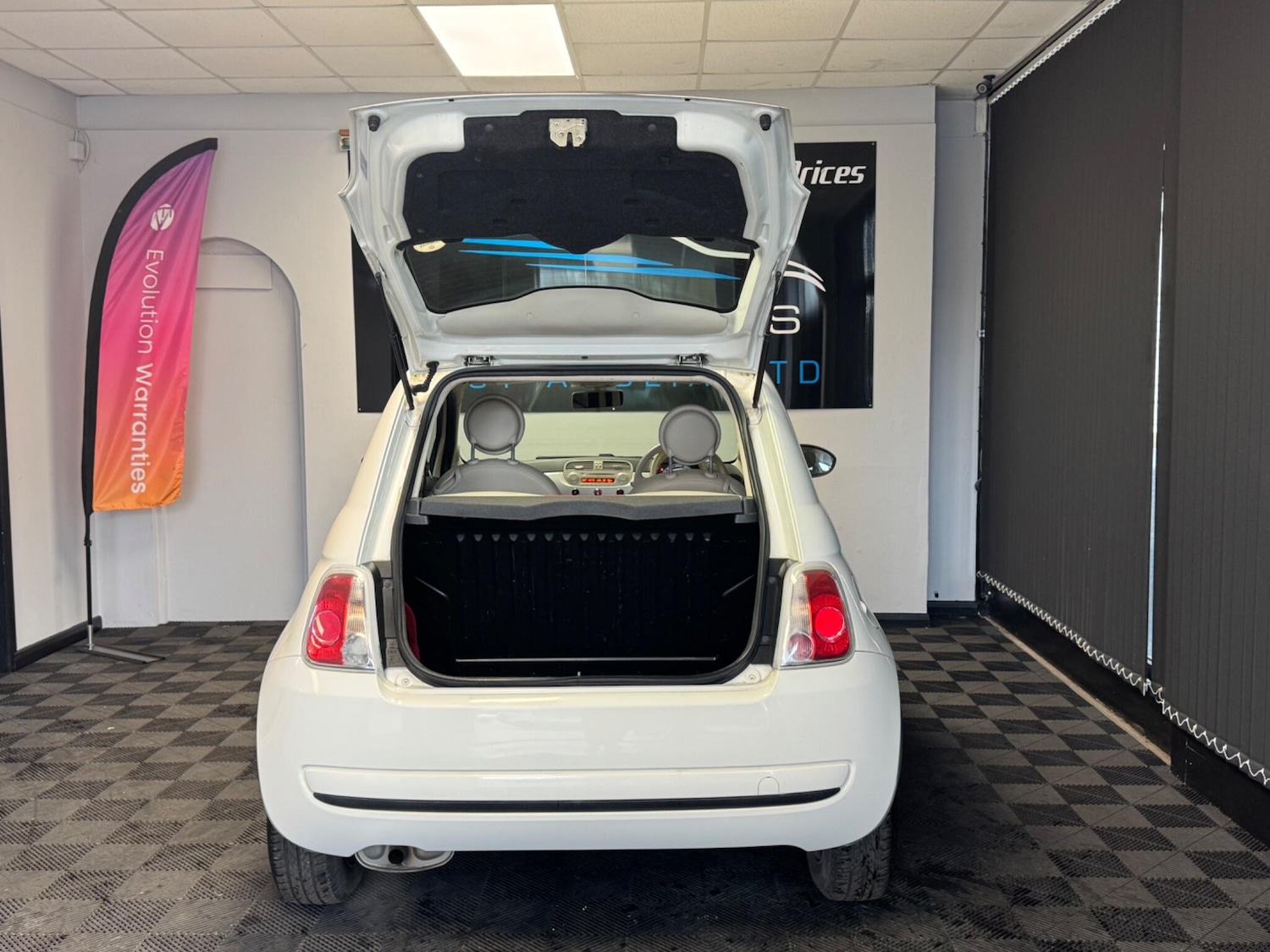 Used Fiat 500 2010 for sale - 76592792: Photo 17