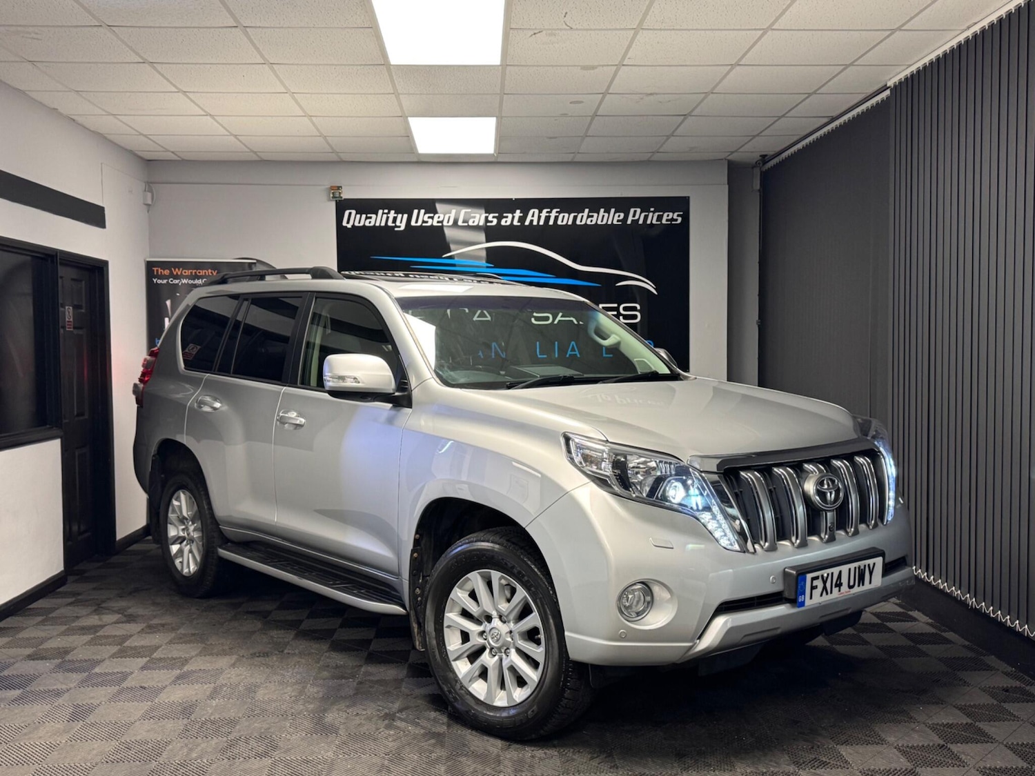 Used Toyota Land Cruiser 2014 for sale - 76728395: Photo 1