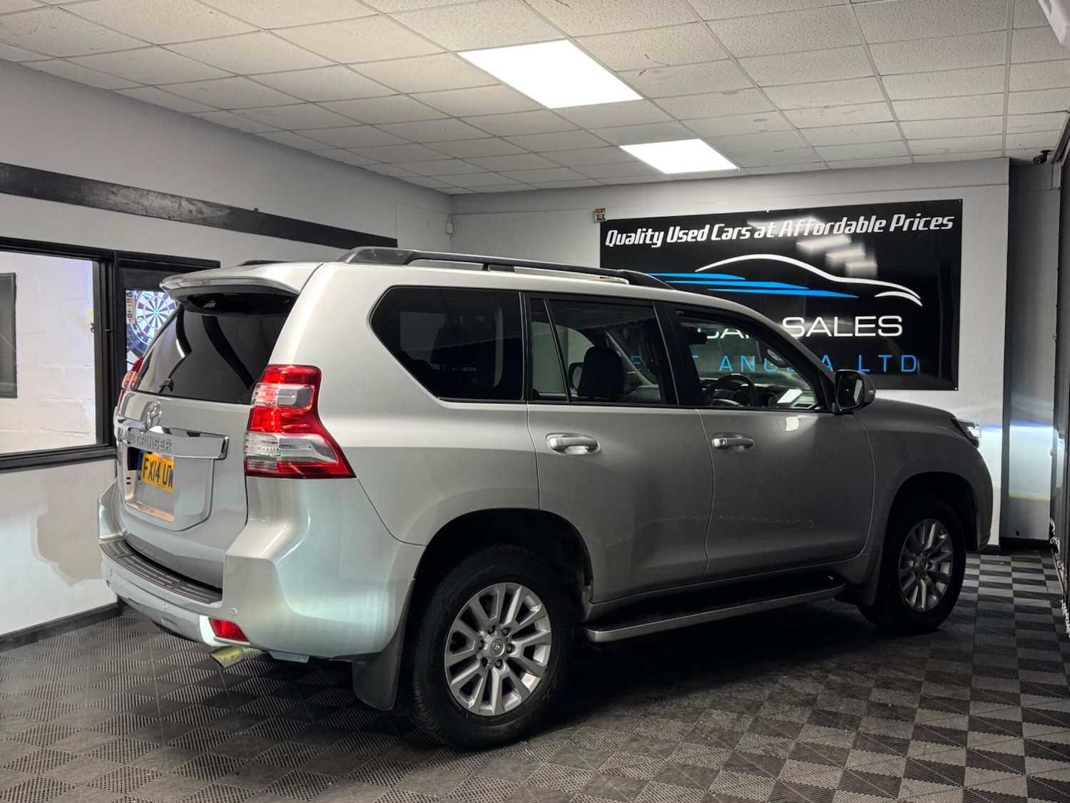 Used Toyota Land Cruiser 2014 for sale - 76728395: Photo 14