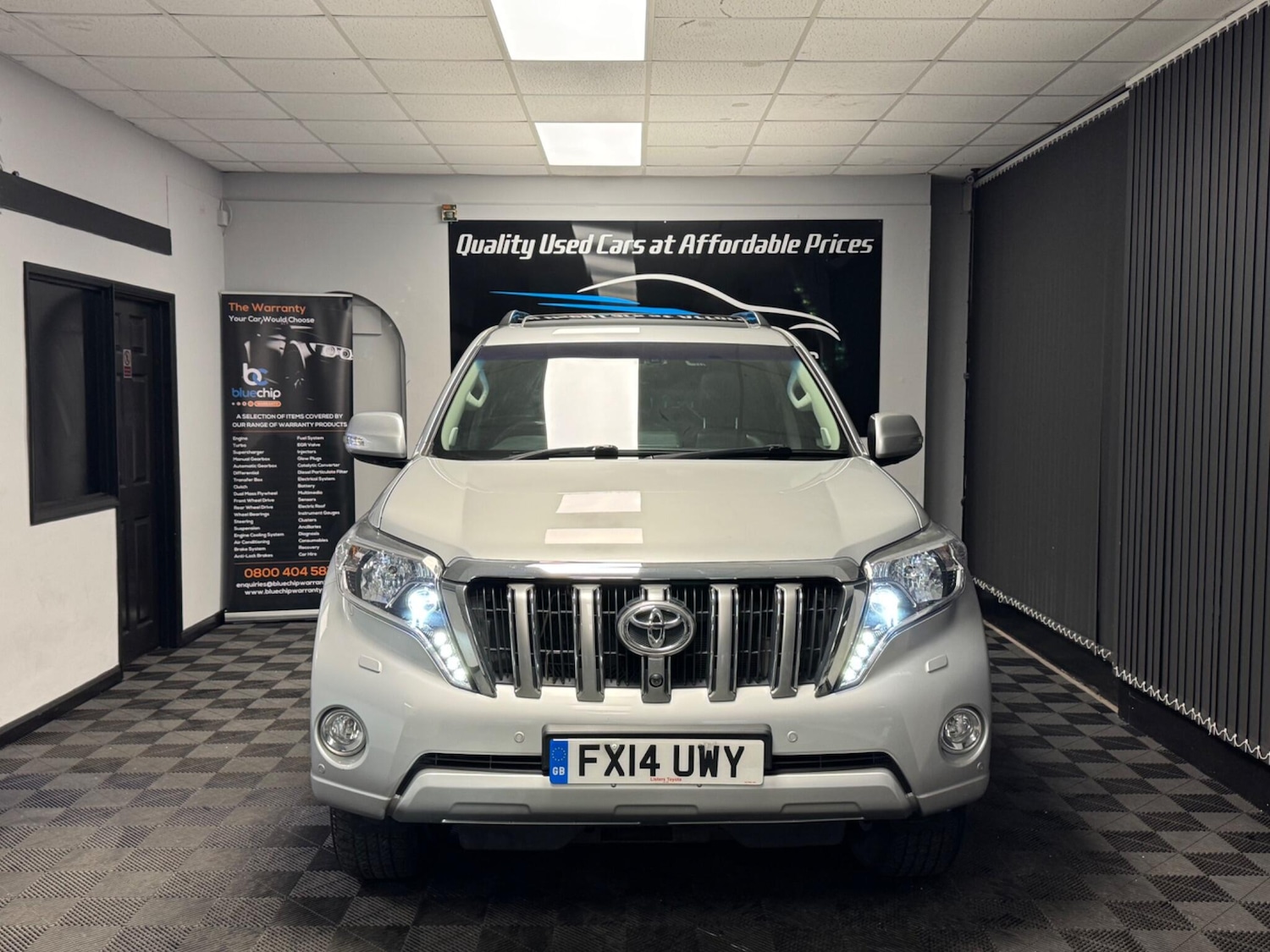 Used Toyota Land Cruiser 2014 for sale - 76728395: Photo 2