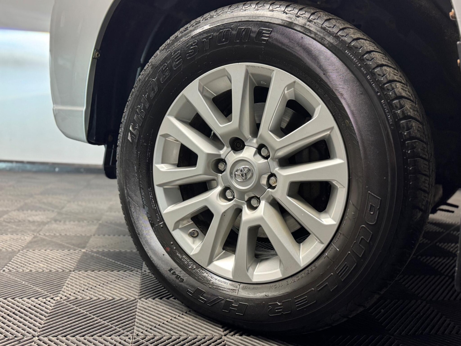 Used Toyota Land Cruiser 2014 for sale - 76728395: Photo 22