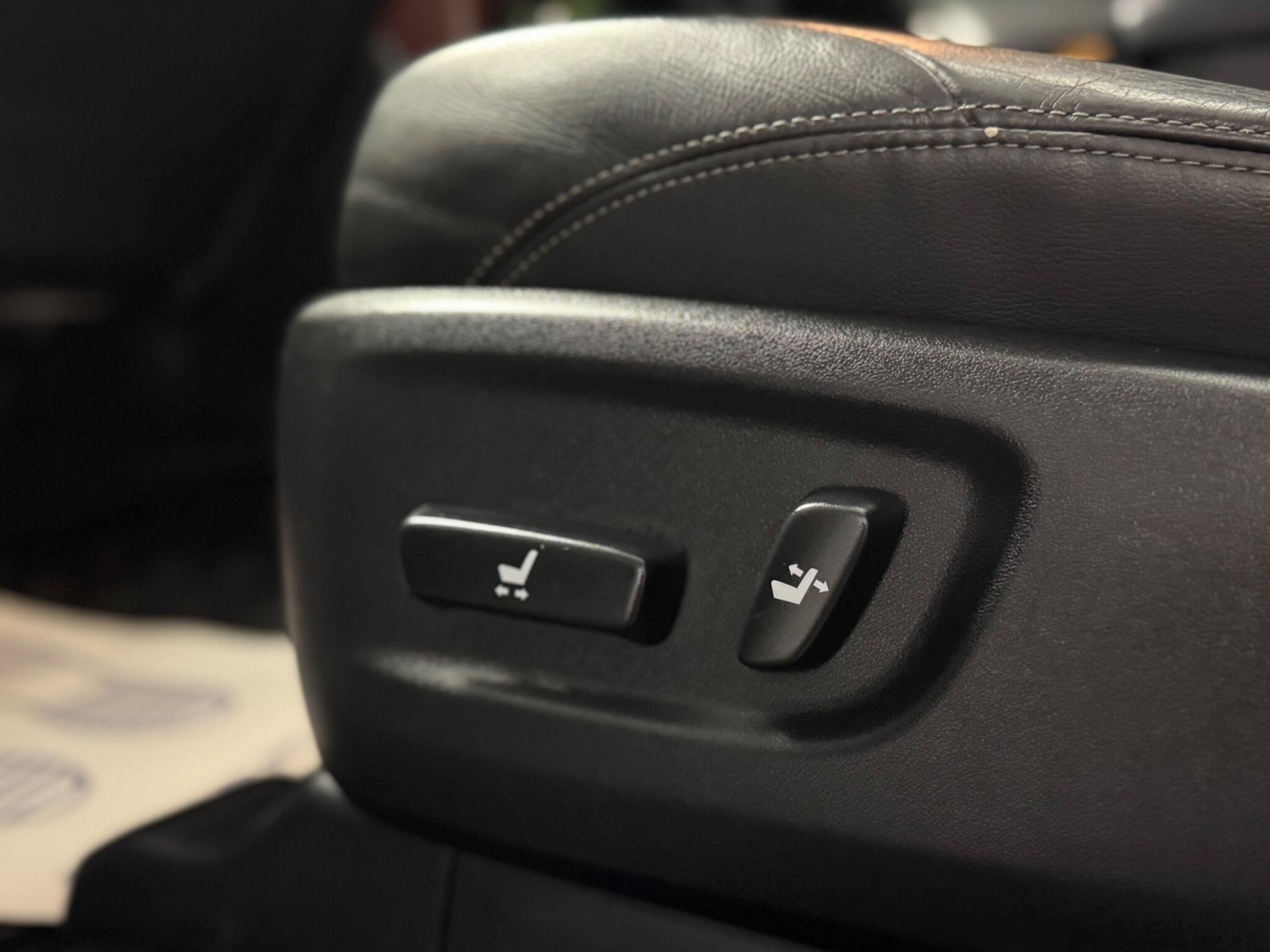 Used Toyota Land Cruiser 2014 for sale - 76728395: Photo 37