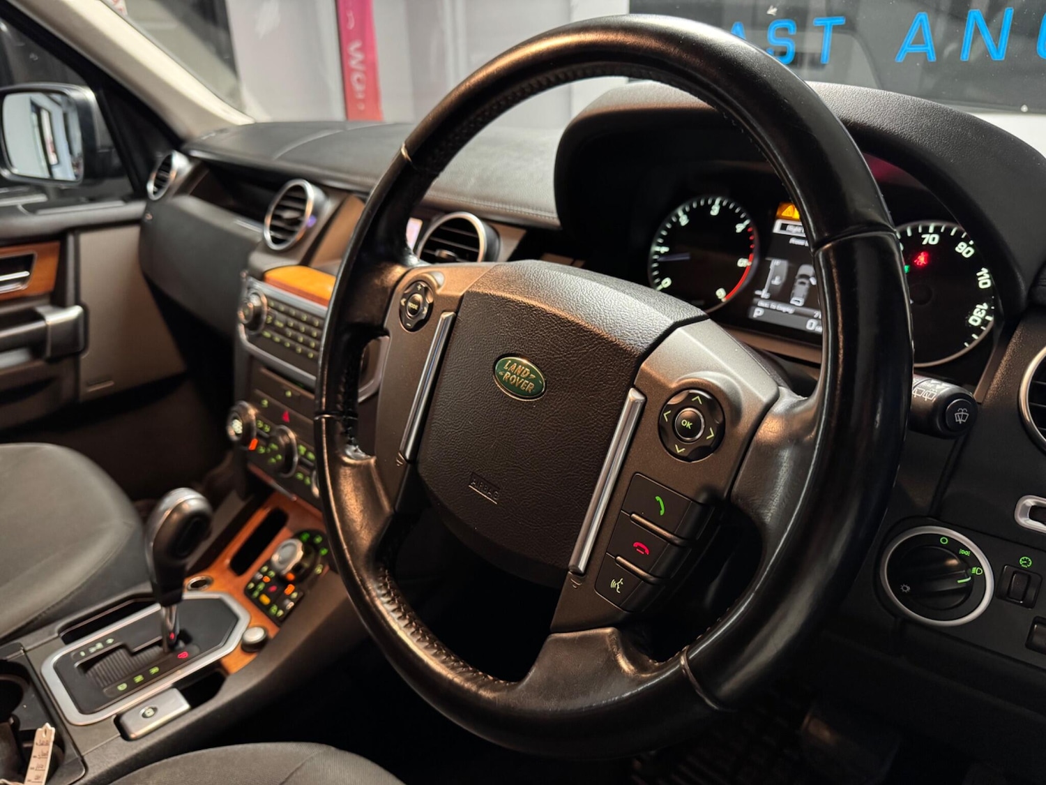 Used Land Rover Discovery 4 2010 for sale - 76371690: Photo 27