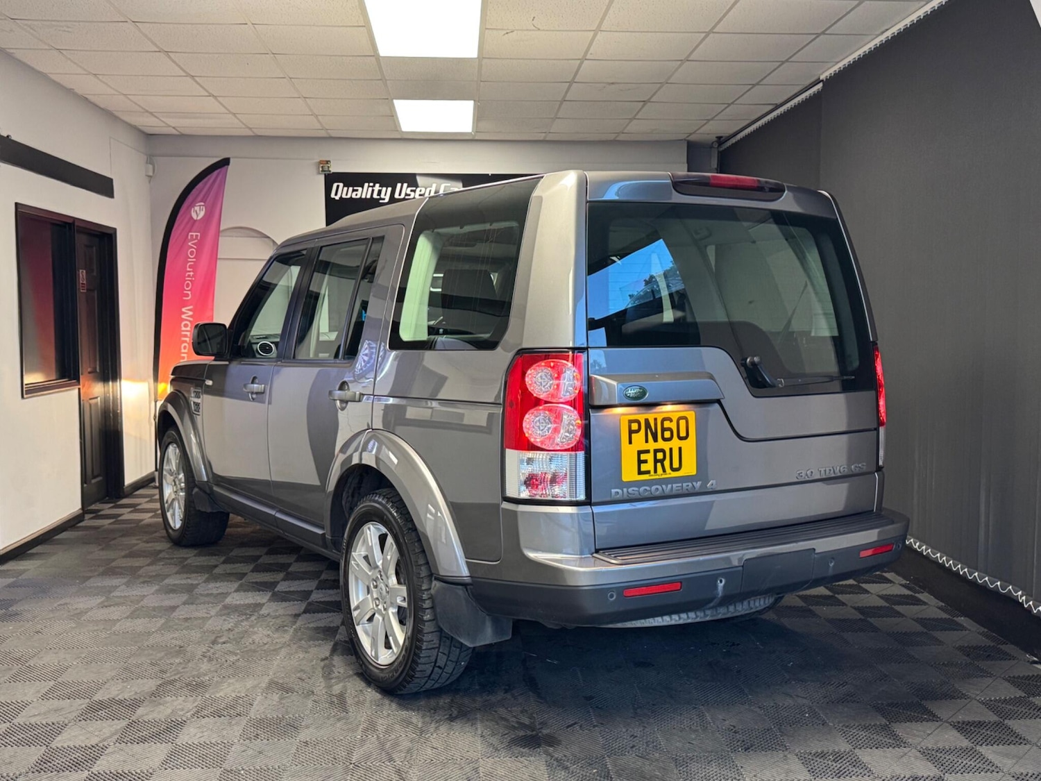 Used Land Rover Discovery 4 2010 for sale - 76371690: Photo 3