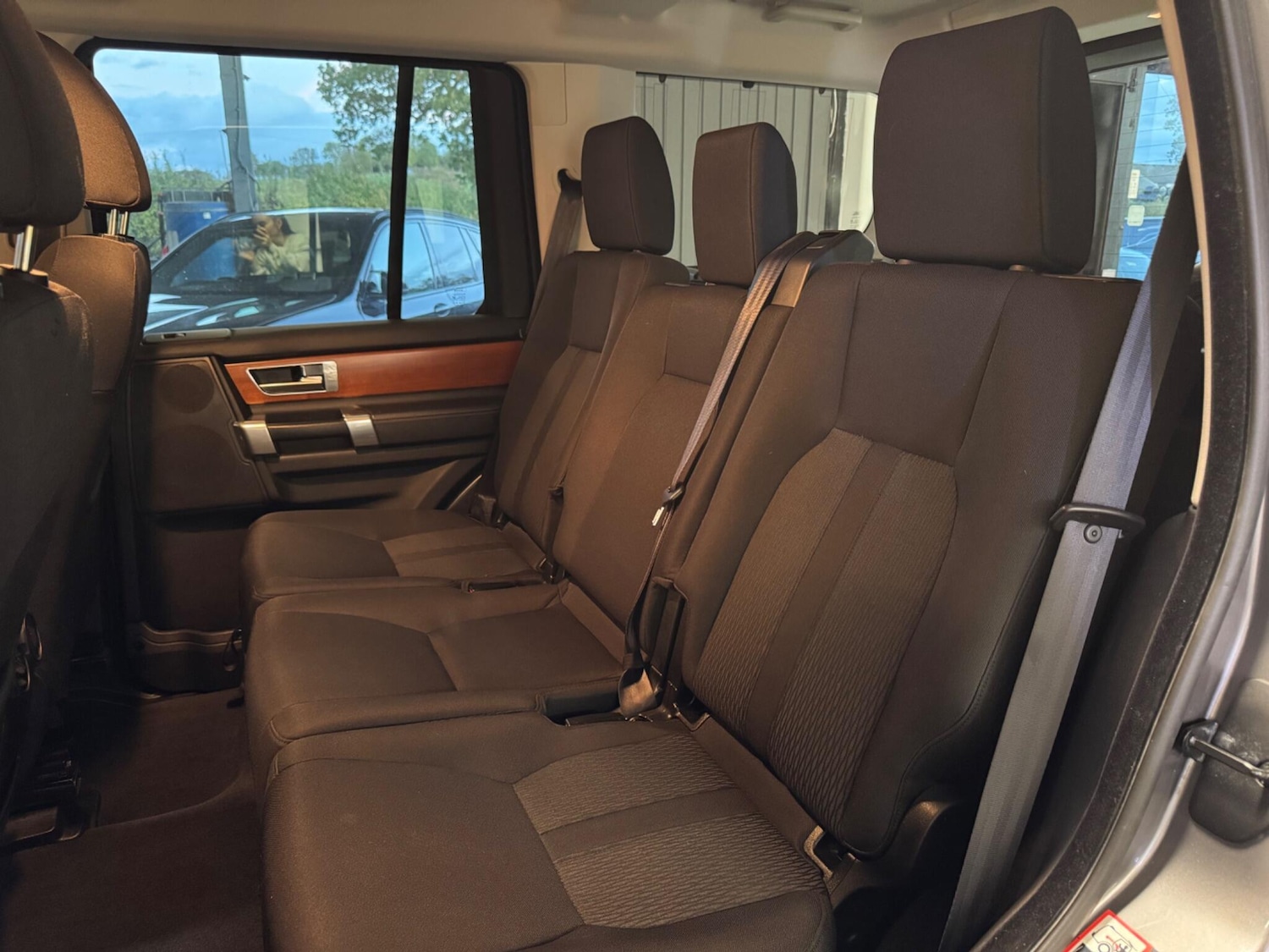 Used Land Rover Discovery 4 2010 for sale - 76371690: Photo 30