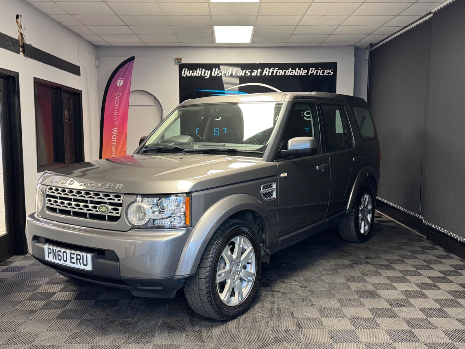 Used Land Rover Discovery 4 2010 for sale - 76371690: Photo 7