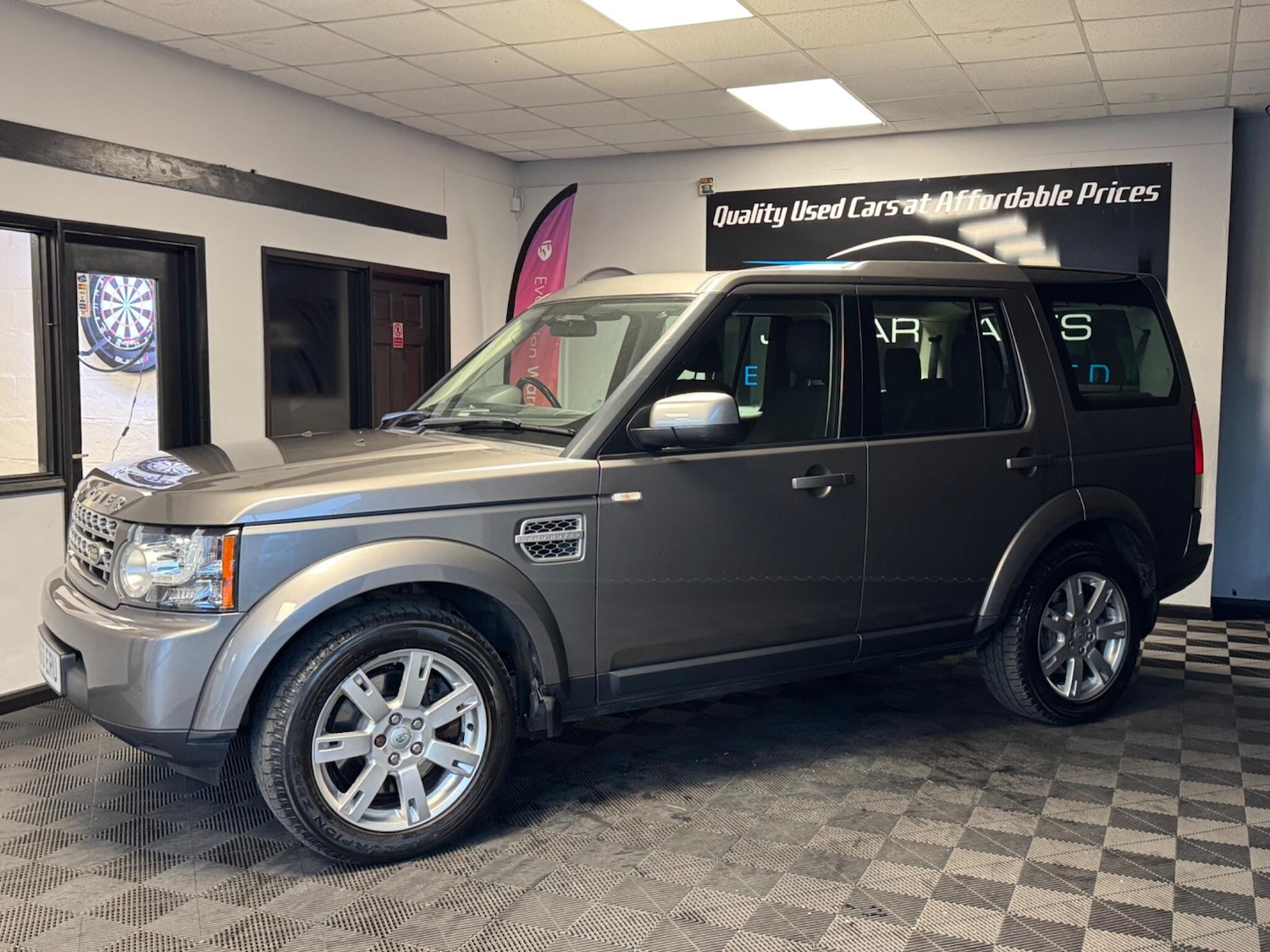 Used Land Rover Discovery 4 2010 for sale - 76371690: Photo 8