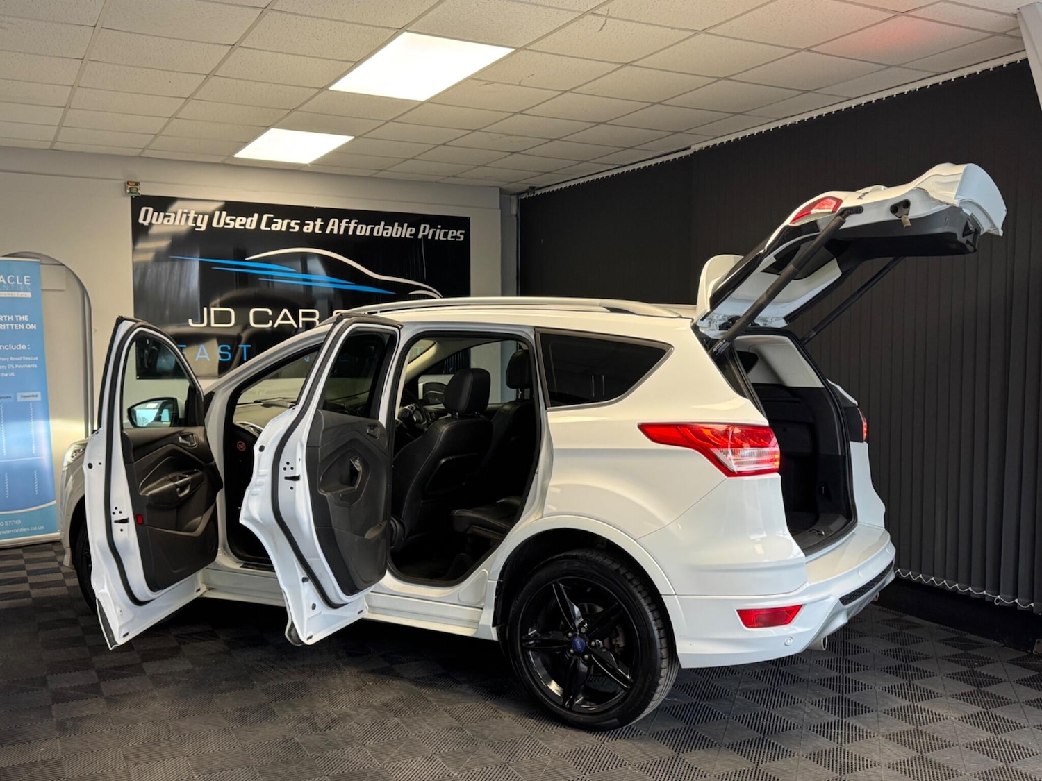 Used Ford Kuga 2014 for sale - 77330337: Photo 10