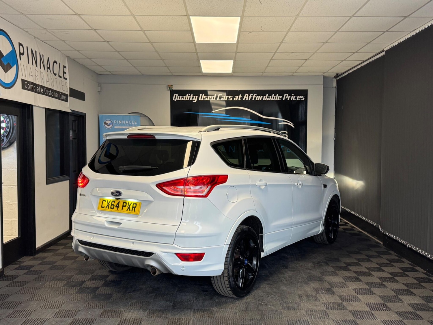 Used Ford Kuga 2014 for sale - 77330337: Photo 11