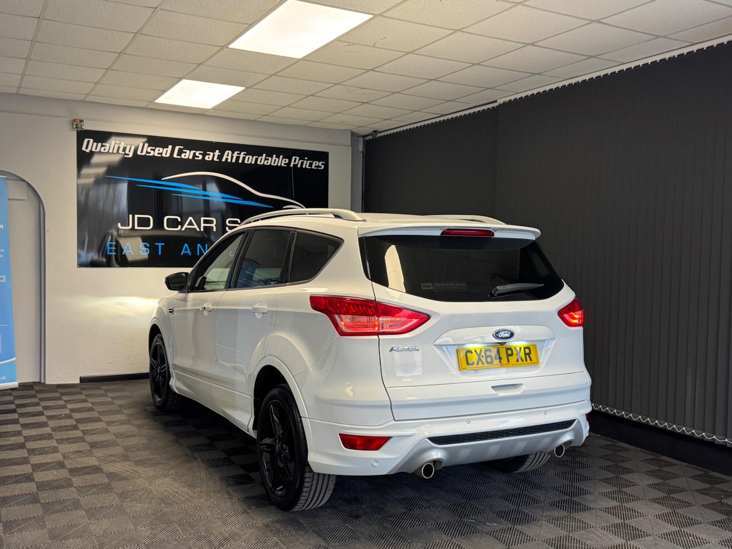 Used Ford Kuga 2014 for sale - 77330337: Photo 16