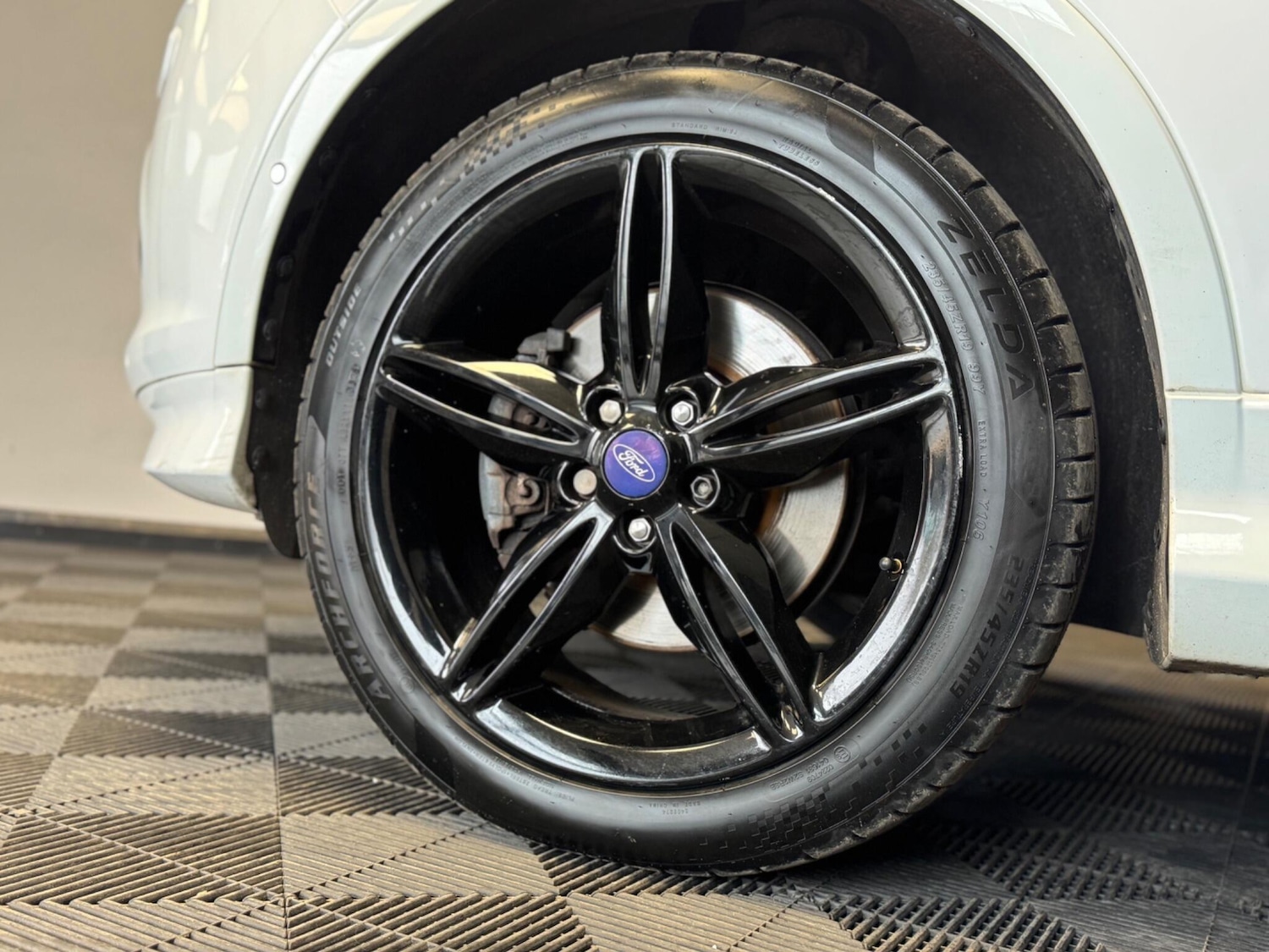 Used Ford Kuga 2014 for sale - 77330337: Photo 18